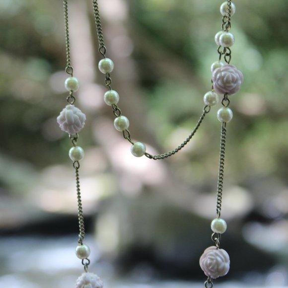 Long Drape Layered Rose Pearl Scattered Necklace - Picture 3 of 5